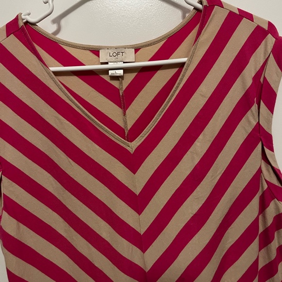 Loft dress in Pink Gently used- Pink- Large - Picture 4 of 10